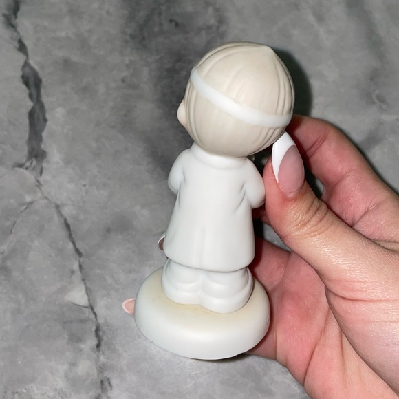 Precious Moments Mini Healthcare Hero - Picture 5 of 11